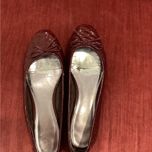 Calvin Klein Women's Burgundy Quilted Flats - Picture 1 of 5